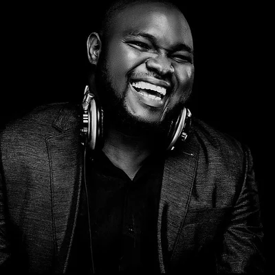 soundj don black and white