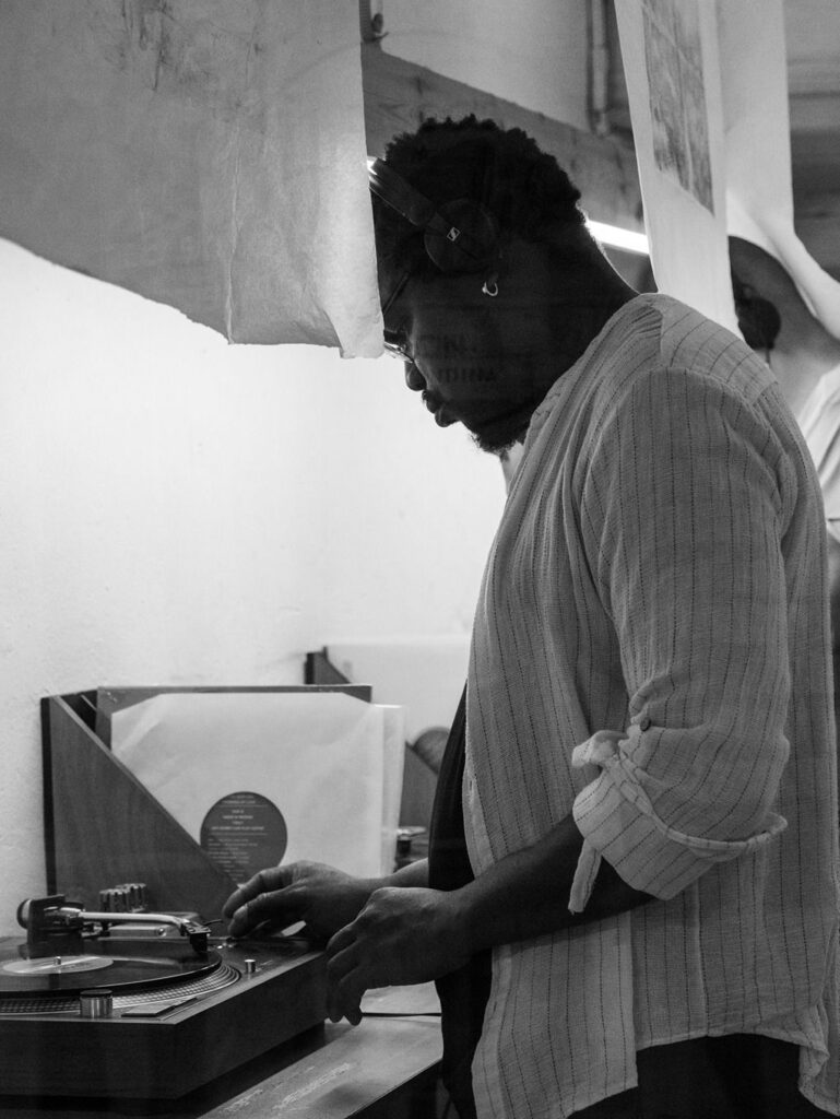 Sound Dj Don record shop